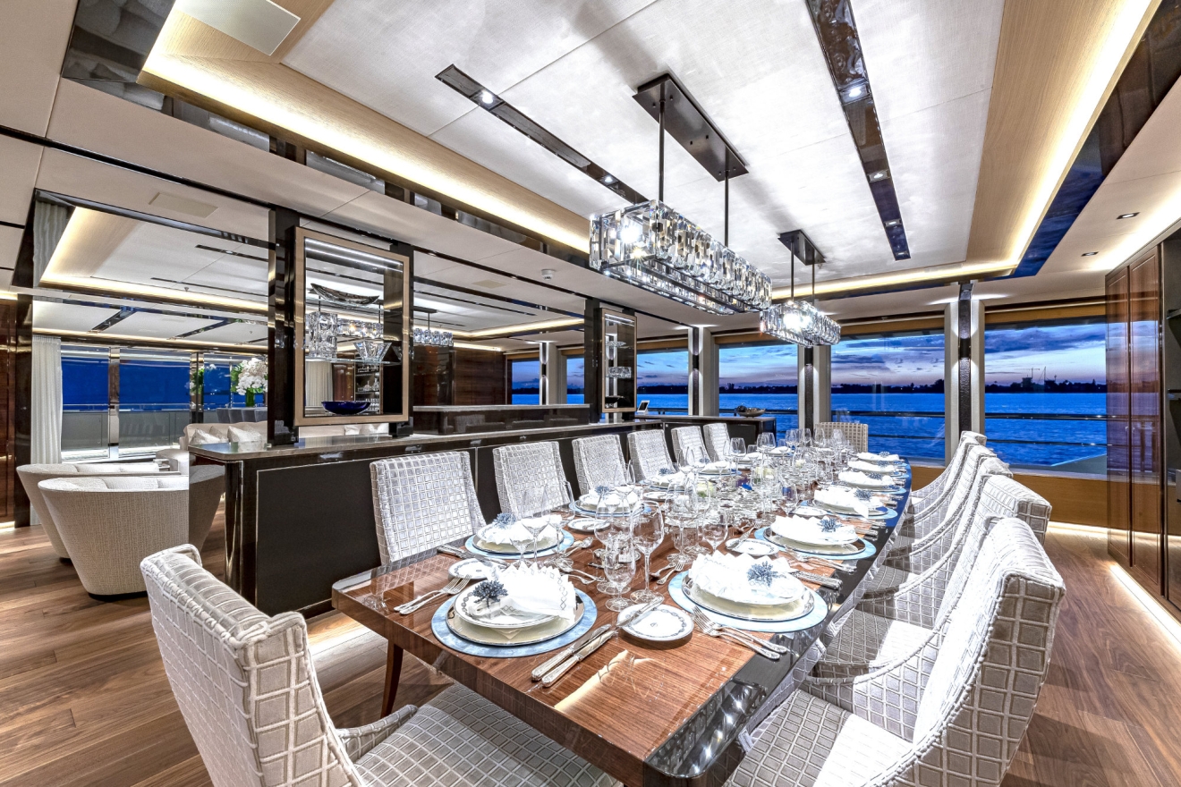 Top Five II main deck dining lounge181